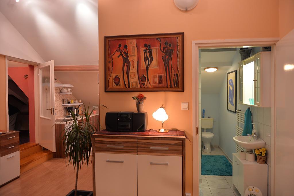 Sopron Eszter Apartman Rom bilde