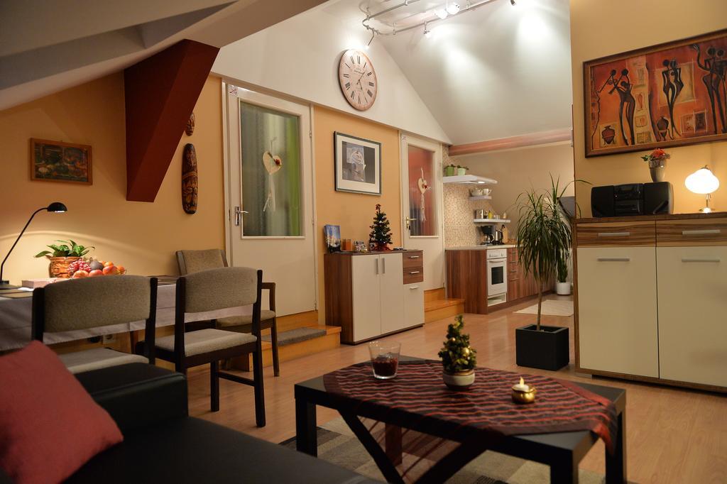 Sopron Eszter Apartman Rom bilde