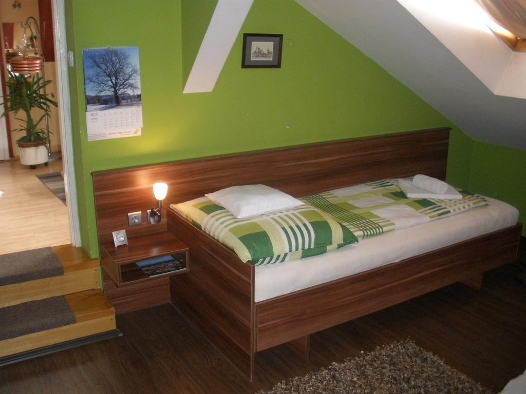 Sopron Eszter Apartman Eksteriør bilde